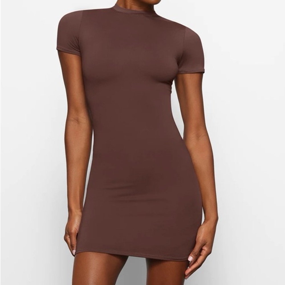 SKIMS Women's Short Sleeve Bodycon Dress - Brown